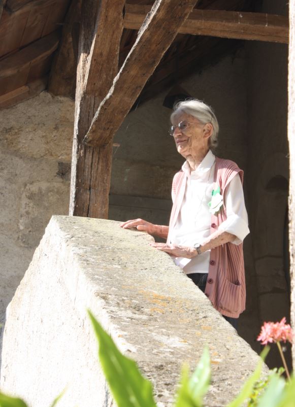 Sr Magdala à l'escalier du pauvre 