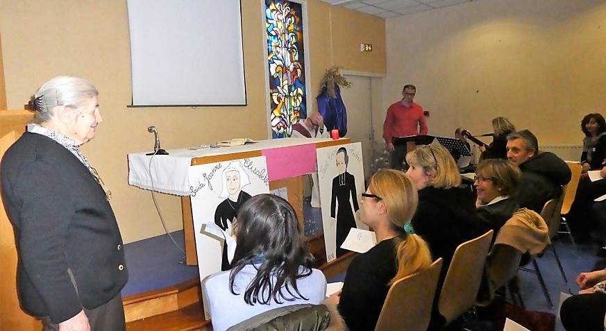 Travail avec des intervenants - les fondateurs sont présents